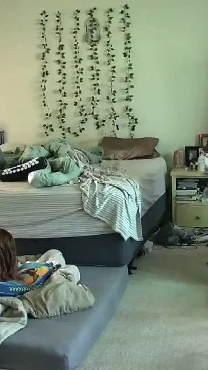 Hot MILF gets caught squirting Clip 1