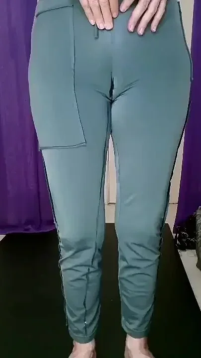 Wetting panties pants pantyhose in all senses and ways