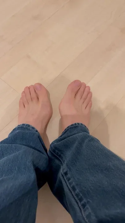 My toes are waiting for you