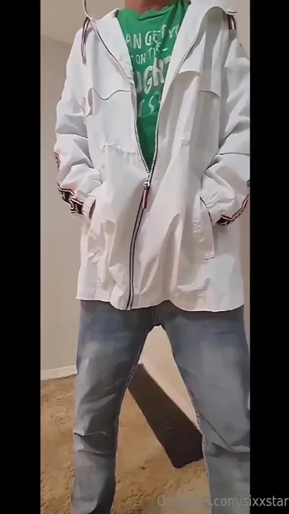 Big Cock Big Cumshots When It's Cold Outside