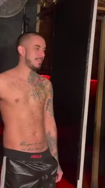 Kalil fucked bareback by Felipe Teleas