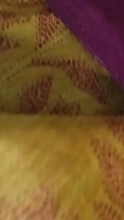 Bhabhi Ji Gadh May Ungli Dal Kar Sex Ka Maza Liya
