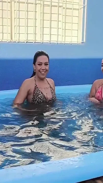 3 Naughty Friends Paying the Pool Owner on the Xerecard