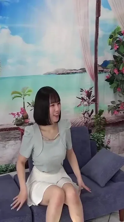 Asian Angel 27083