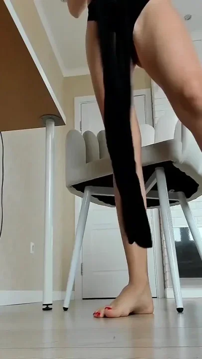 Foot Slave Training in Nylon Pantyhose - Live Stream