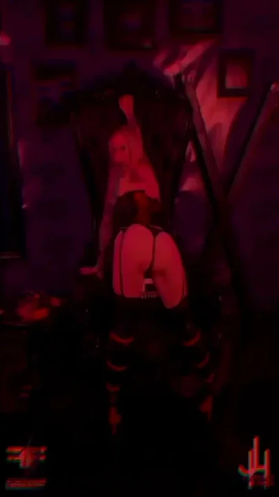 Piss Worship Gone Wild Soaking Seans Whole Body & BBC with a Golden Downpour