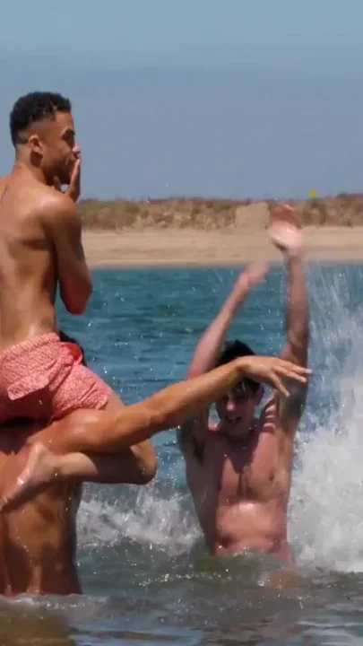 Step-brothers hook up after beach day - NextDoorTaboo