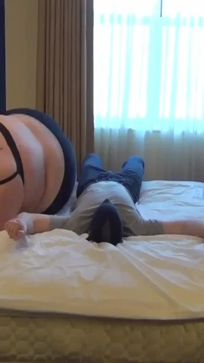 Savannah's intro to butt drops 2