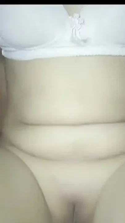My Cute Smooth Pussy Need Bbc Puti padkaudai aulaa haldaa maja aayo Clip 2
