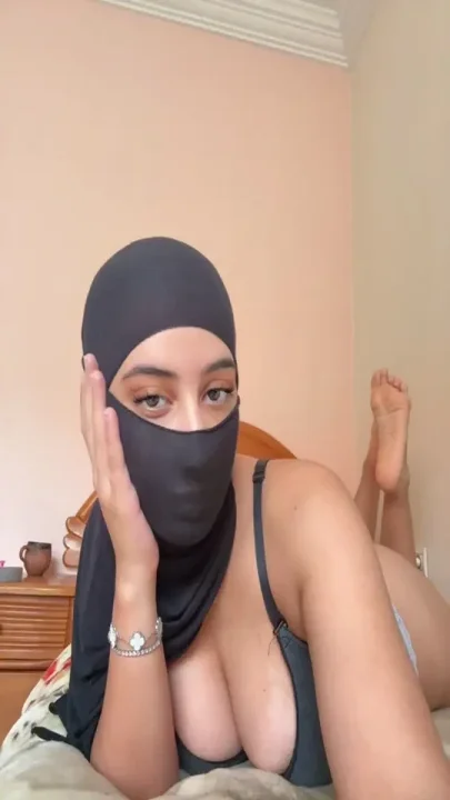 Arab Hijabi Beauty With Cute Bare Feet Teasing Foot Fetish Lovers With Her Soft Soles