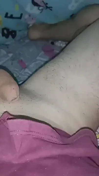 18 year old brunette big saggy tits from New York United States fucking her
