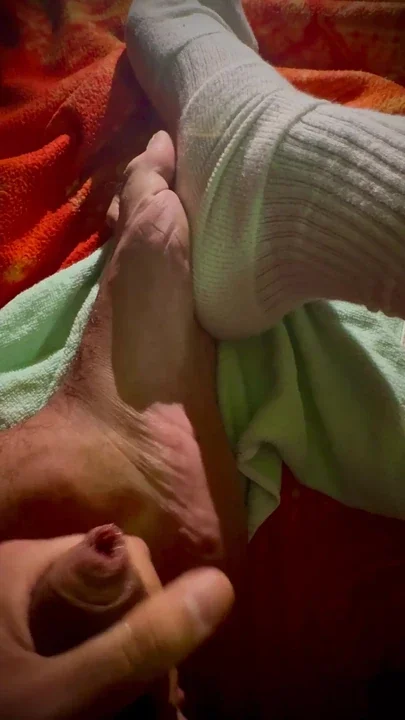 Cum on my feet