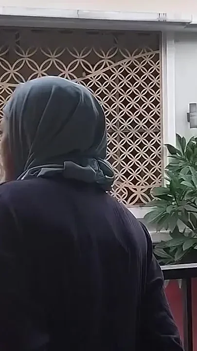 Hijab Outdoor