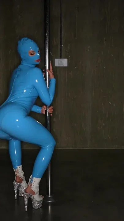 Rickysroom Latex and Lust with Ivy Lebelle