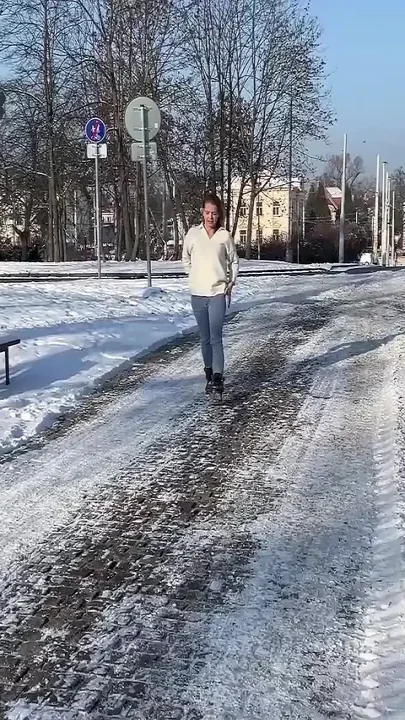 Melting The Ice by Got2Pee where girls come to piss