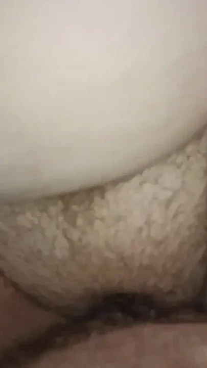 Guy fucked the milf's mature hole and filled her vagina with sperm Clip 2
