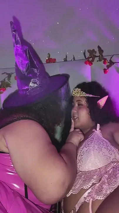 I Invaded the Wicked Witch's Kingdom and Ended up Being Caught by Her