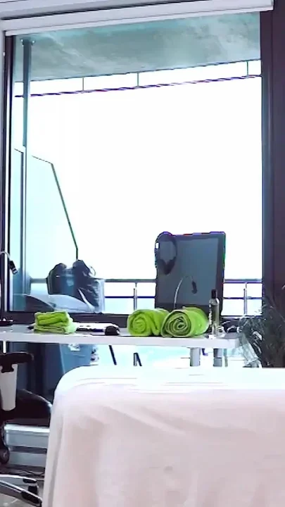 She Gets so Horny During the Massage Session