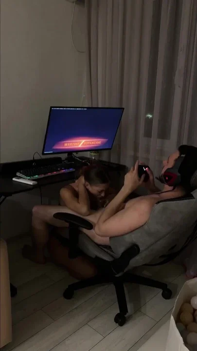 3 videos in onewife pleasuring her husband Clip 1