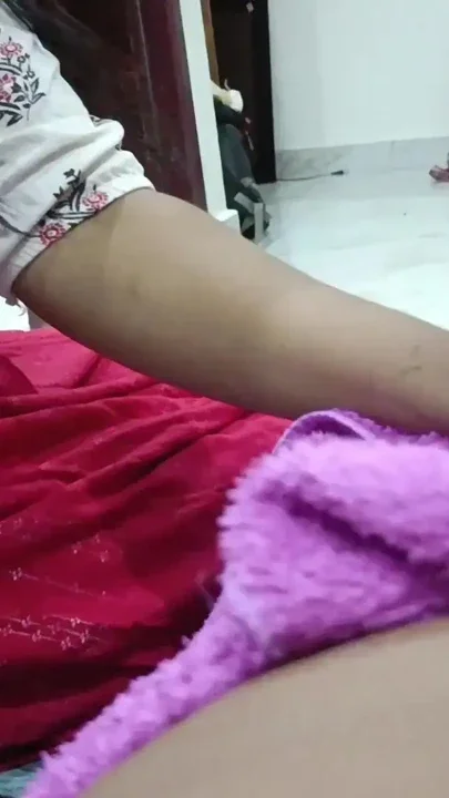 BEAUTIFUL STEPSISTER CAUGHT HIS STEPBROTHER MASTURBATING AND GET CUM IN MOUTH Clip 1