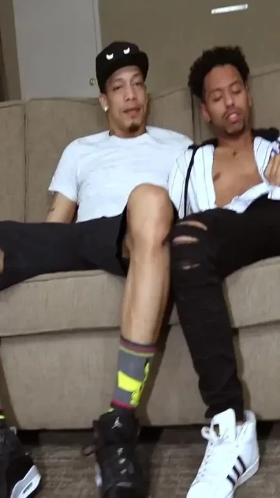 Vic Valentino Xavier Rich - Cum Inside