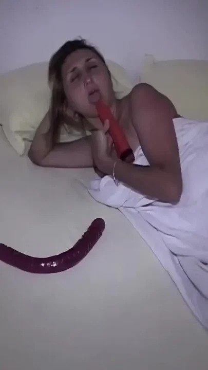 Turkish Pussy Remains Wet