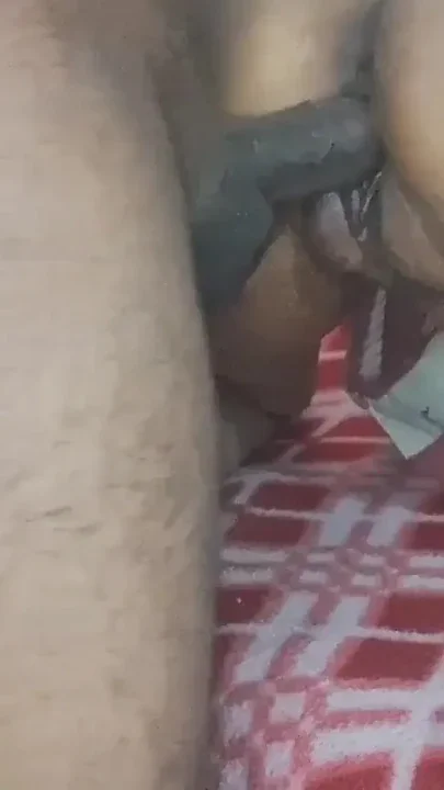 Indian desi hauswaif Rani bhabhi ki chudayi devar ne bhabhi ko ghodi bana ke