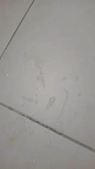 I squirt everywhere who wants to lick