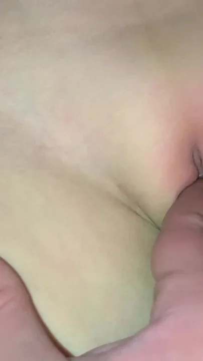 I masturbate my stepsister's virgin pussy I follow the contour of the beautiful