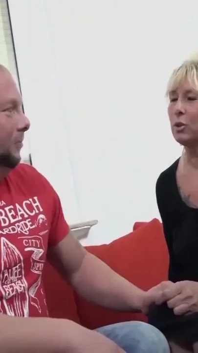 Granny moans as a massive cock thrusts her pussy to cumshot