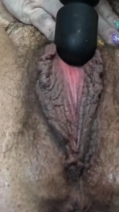 POV My Pulsing Clit Loves This Fat Head Vibrator Clip 2