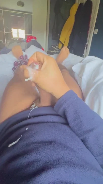 Waking up horny around straight friends hoping he can help me finish Clip 1