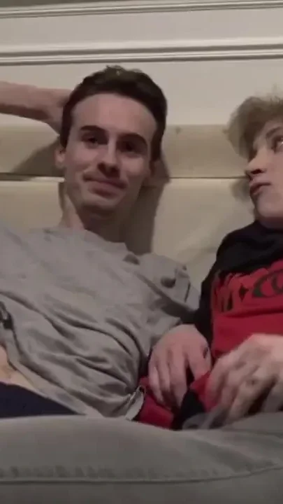 The slut blond twink Andrea fucked bareback by young dude bisex