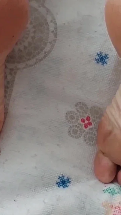 Amateur Blonde Mature Wife Enjoys Foot Fetish and Sex