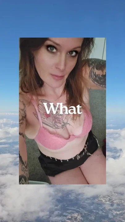Sexy hot babe