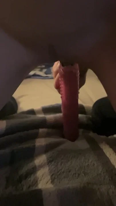Nice to squirt the dildo full after I had a horny kinky chat with a horny old daddy