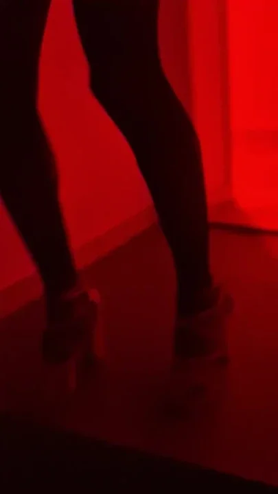 BomB 2 Trav en CLuB Sauna 29mar23 VaneSsaBiTCHx PariSChienneTrvProd75⁰¹⁷