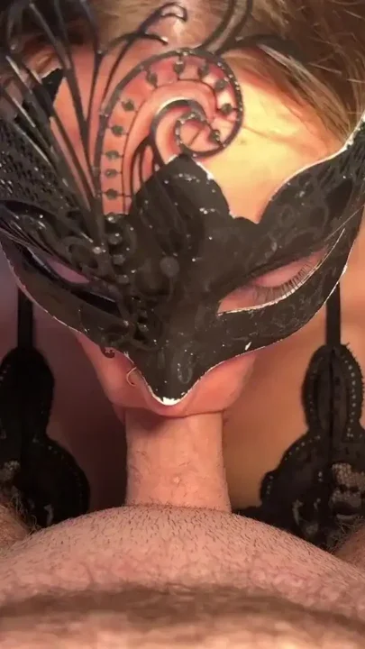 Blowjob and swallowing a yummy load Clip 1