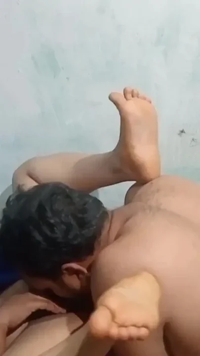 Sexy baby in saree on full mood Clip 1