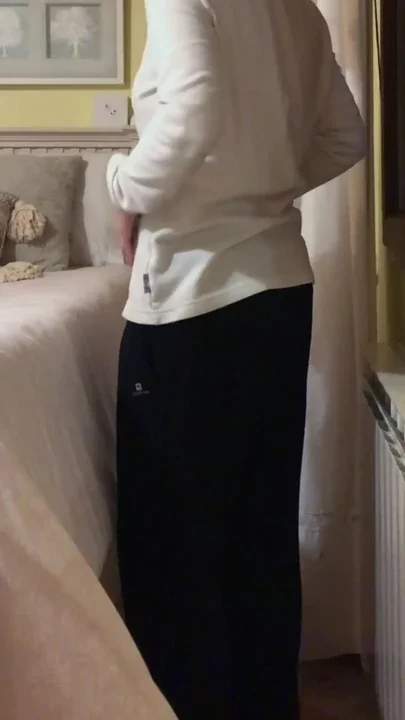 exy bedtime pajama try-on – getting cozy before sleep