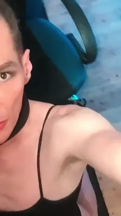 Sissy Denise Nipple torture with combination pliers – Live until the end Clip 1