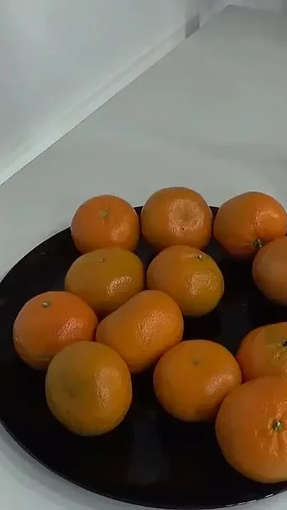 I'm Crushing Tangerines in Nylon Stockings