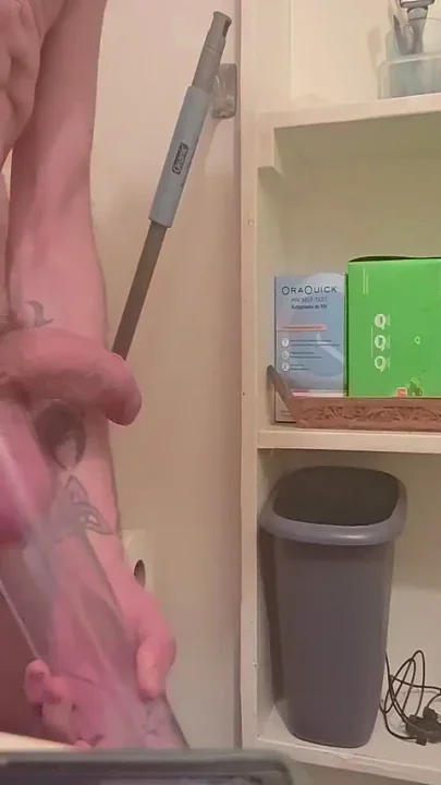 Pumping Ass
