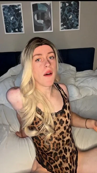 Petite 19yo Trans Gets Facial