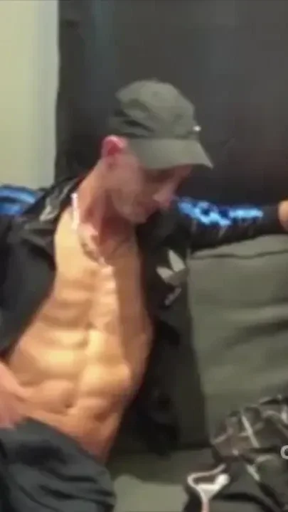 Slut fucked by 2 arabs dominant in sneaker