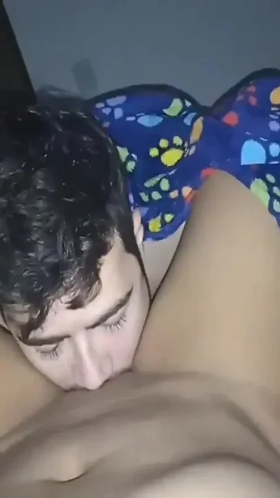 18 year old brunette big saggy tits from New York United States fucking her