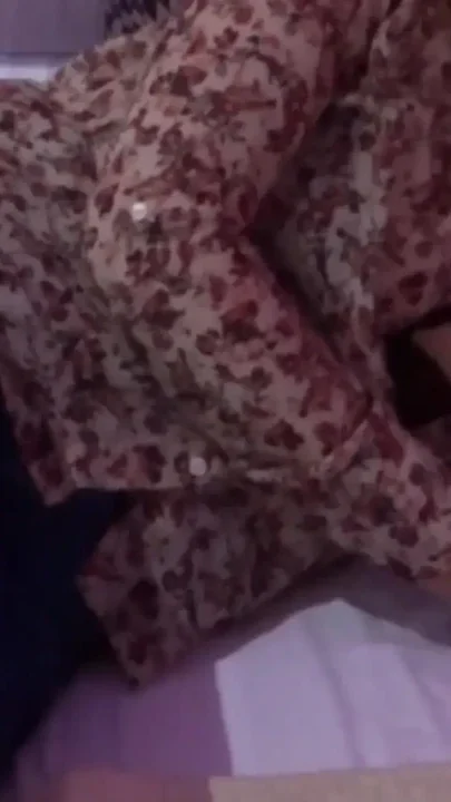 My wife in the motel with her lover begins to show off before having sex