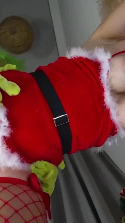 On Christmas night I got fucked hard by the grinch Clip 2