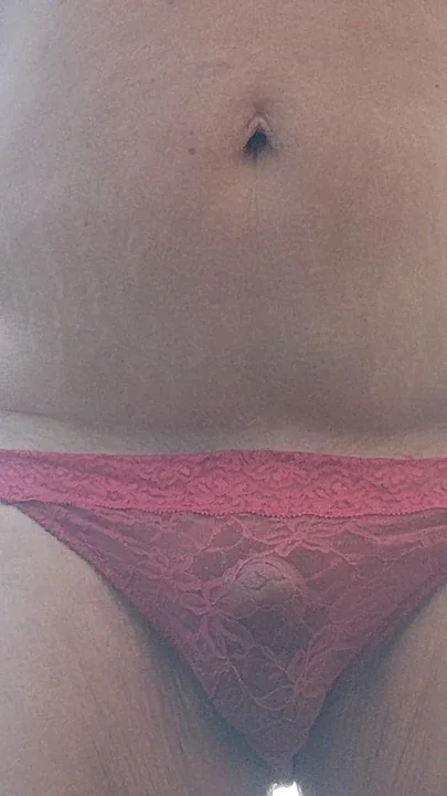 Red lace piss