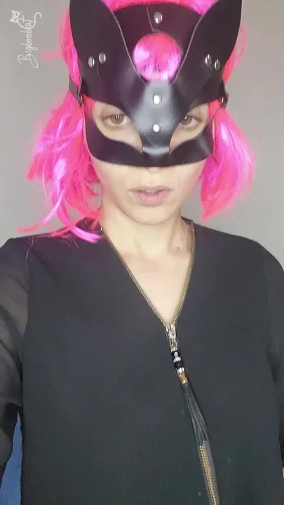 Observe my passionate self-pleasure with a kitty mask and big tits
